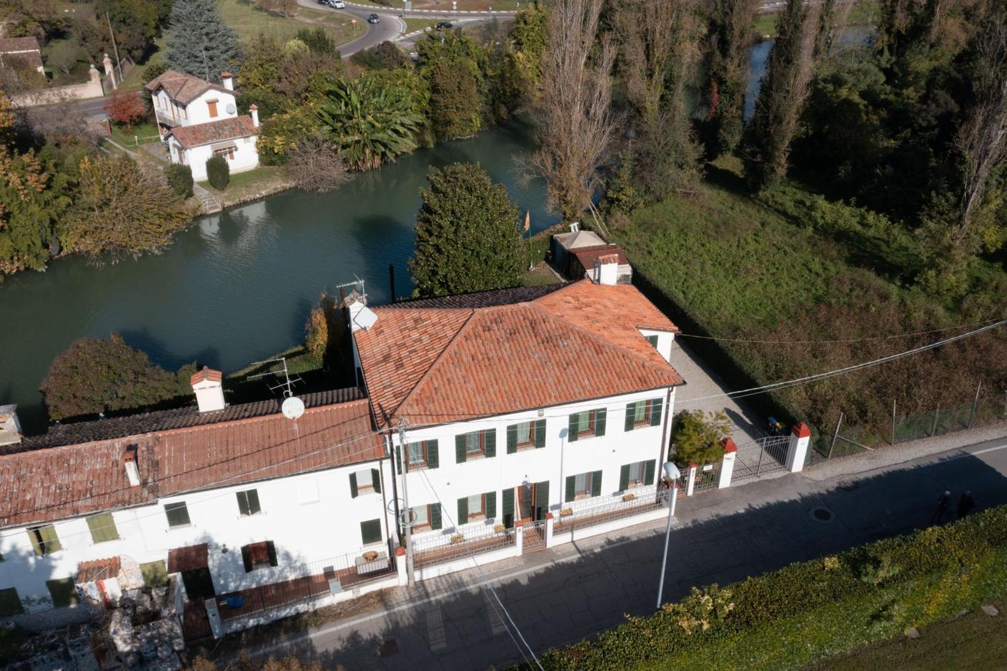 Bed and Breakfast Dimora Naviglio Доло Экстерьер фото